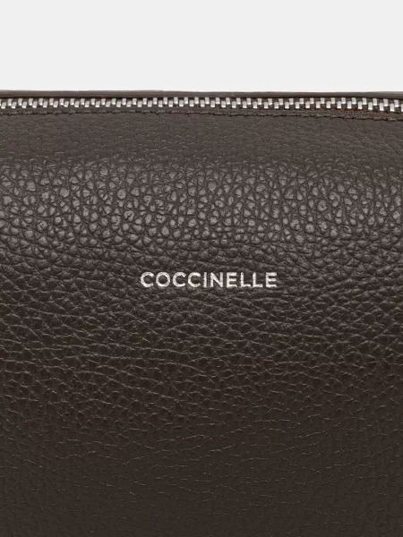 Кожаная косметичка Coccinelle
