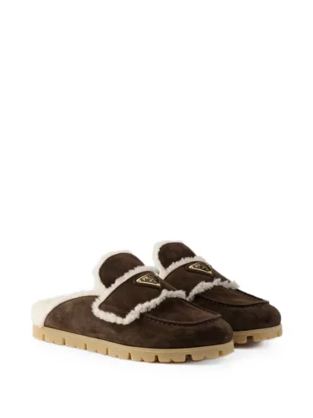 Papuci tip mules Prada din piele de căprioară maro