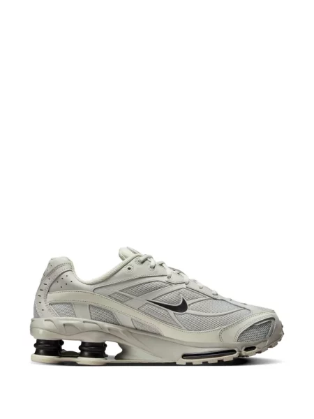 Sneakerși Nike maro