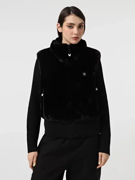 Жилет чорний