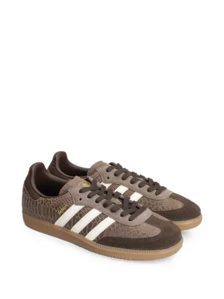 Tricou Adidas cu broderie roz