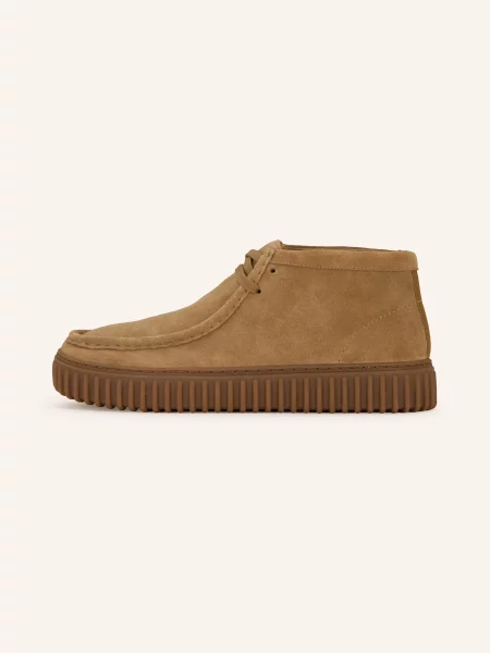 Šněrovací tenisky Clarks béžové