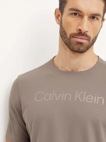 Тениска за трениране Calvin Klein Performance с принт кафяво