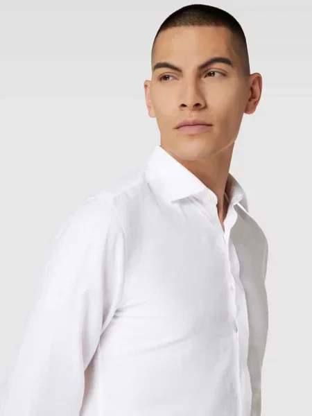 Koszula smokingowa premium o kroju slim fit z domieszką lnu Eterna biała