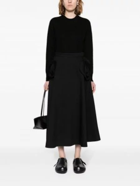 Vilnonis megztinis Jil Sander apvaliu kaklu juoda
