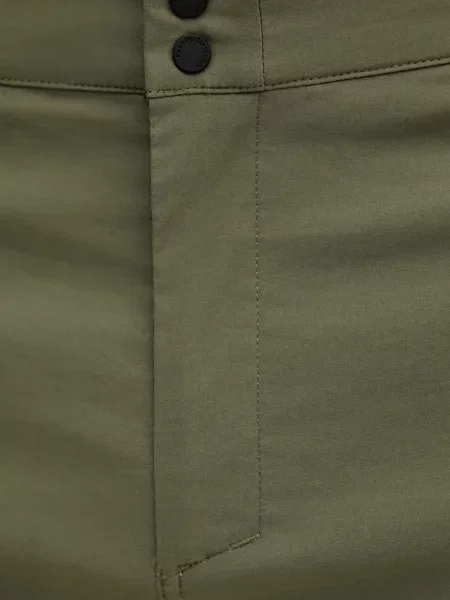 Pantaloni scurți Peak Performance verde