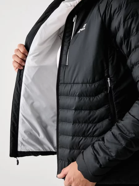 Dzseki Jack Wolfskin fekete