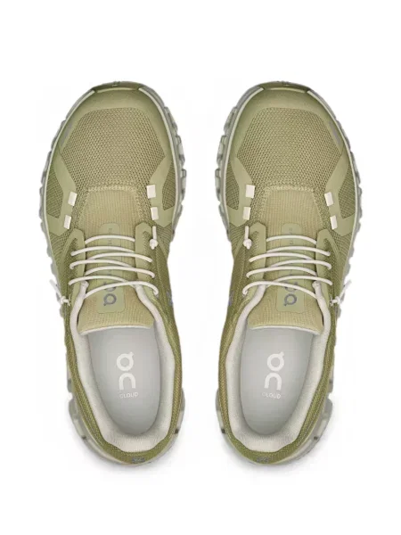Sneakerși On