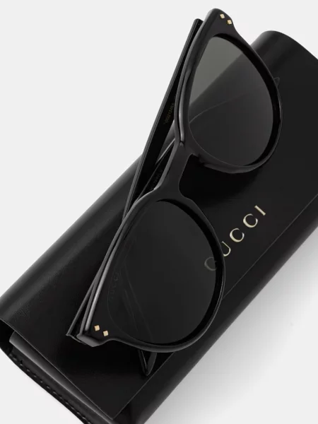 Солнцезащитные очки Gucci