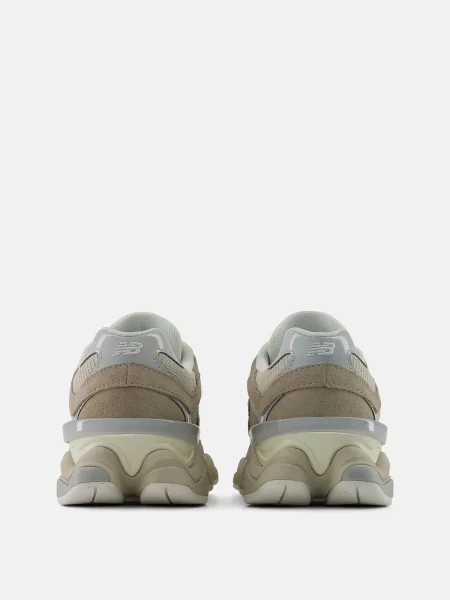 Кроссовки New Balance 990 бежевые