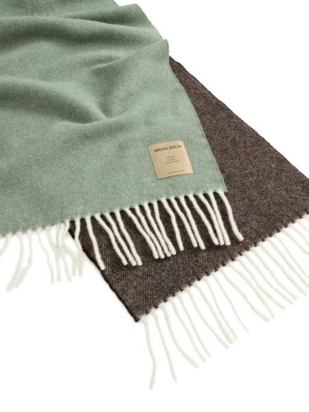 Fular Woolrich cu franjuri de lână verde
