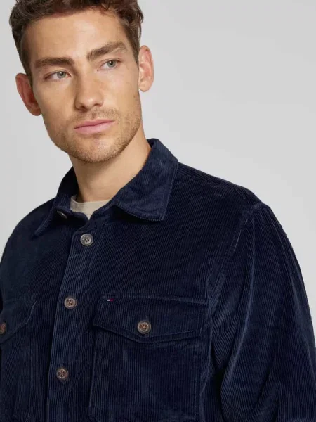 Kurtka koszulowa o kroju regular fit z listwą guzikową model ‘CORDUROY’ Tommy Hilfiger granatowa