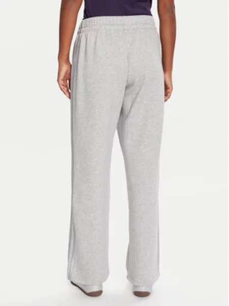 Adidas Spodnji del trenirke Holiday Fleece siva