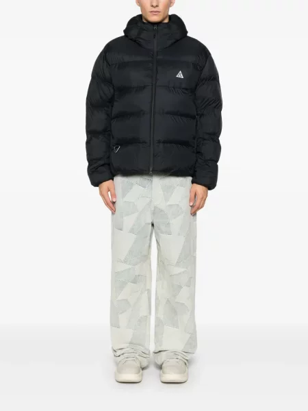 Geacă cu puf Nike negru