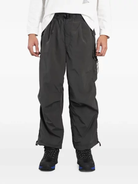Cu centură pantaloni cargo And Wander gri