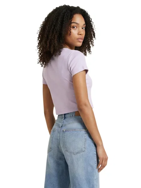 Majica Calvin Klein Jeans s kratkimi rokavi vijolična