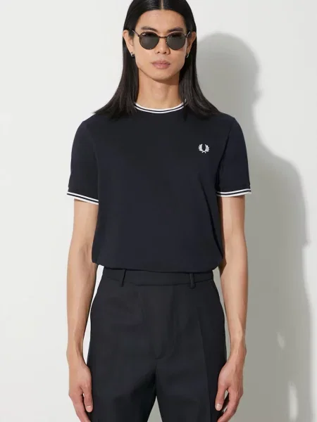 Fred Perry t-shirt granatowy z aplikacją niebieska