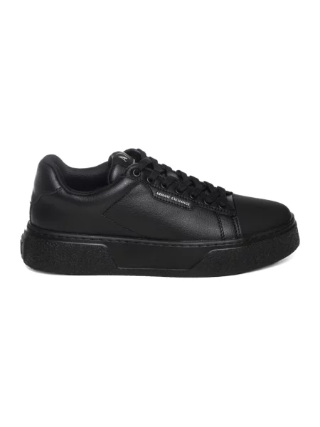 Sneakersy Armani Exchange skórzane na platformie czarne