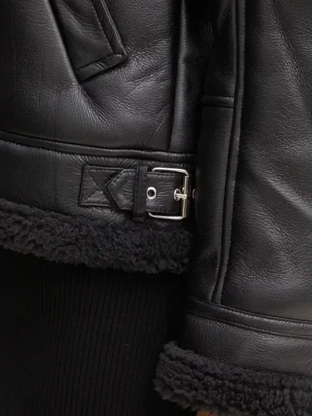 Geacă Bardot din fleece cu cataramă negru