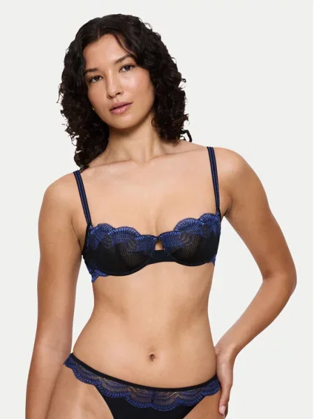 Triumph Balkonet nedrček Comfort Glam črna