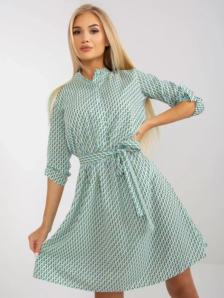 Ležerna haljina Fashionhunters casual bijela