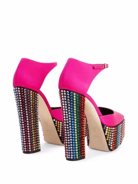 Sandale Giuseppe Zanotti cu platformă cu tepi roz