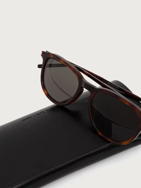 Солнцезащитные очки Saint Laurent