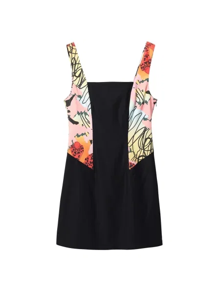 Рокля Desigual MARBELLA LACROIX къса с кройка по тялото черно