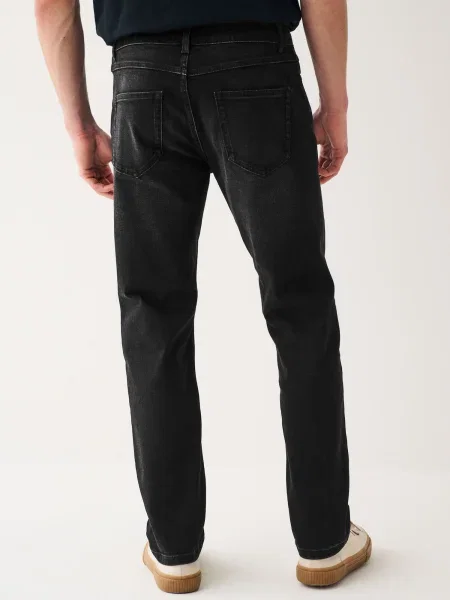 Next Kavbojke Essential denim črn
