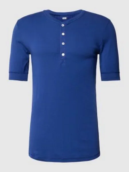 T-shirt z krótkim zapięciem na guziką model ‘Henley’ Schiesser