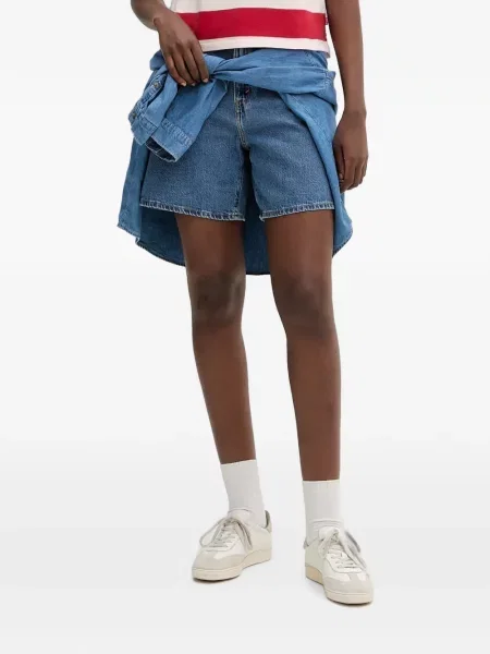Decupat pantaloni scurți din denim Levi's® zdrențuiți cu talie înaltă albastru
