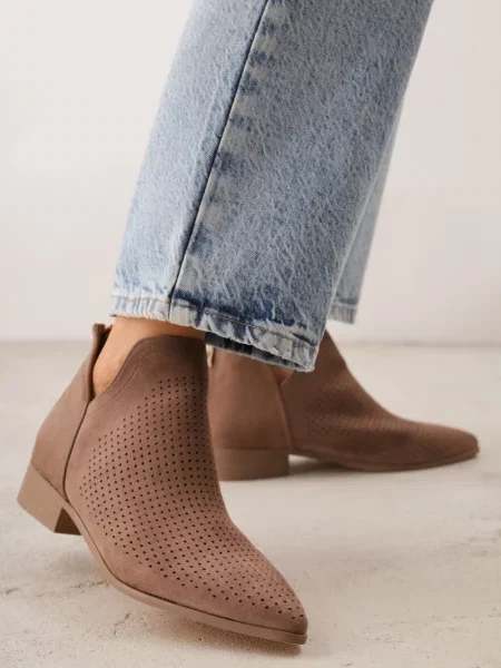 Botine maro