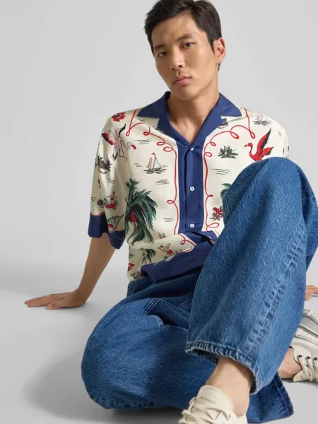 Koszula casualowa o kroju regular fit z listwą guzikową Dsquared2 biała