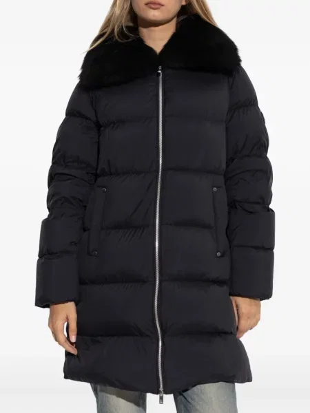 Płaszcz Moose Knuckles ocieplany czarny