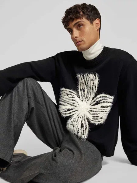 Sweter z prążkowanymi wykończeniami Isnurh czarny