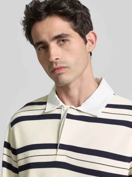 Koszulka polo o kroju regular fit z wzorem w Guess