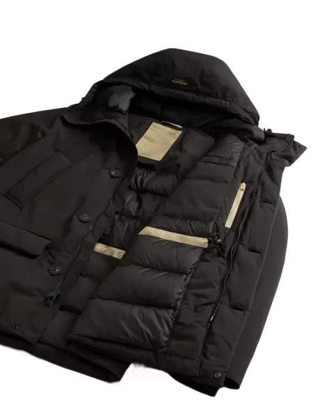 Geacă Woolrich cu glugă negru