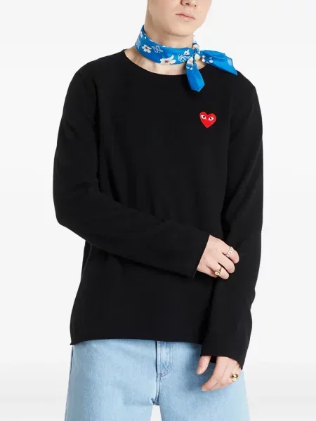 Пуловер Comme Des Garçons Play със сърца черно
