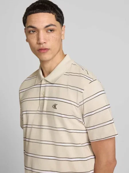 Koszulka polo o kroju regular fit z wyhaftowanym logo Calvin Klein Jeans beżowe