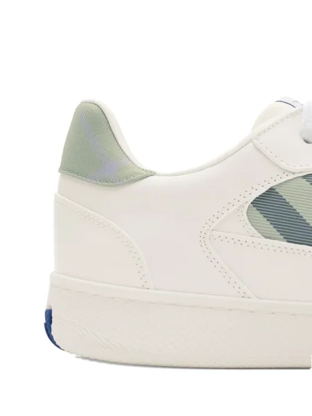 Sneakerși Burberry alb
