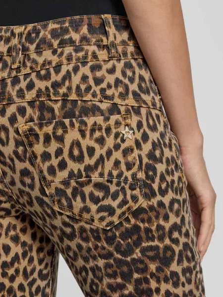 Jeansy o kroju slim fit z listwą guzikową Miss Goodlife beżowe