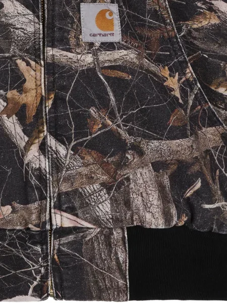 Камуфлажно яке Carhartt Wip с качулка с принт черно