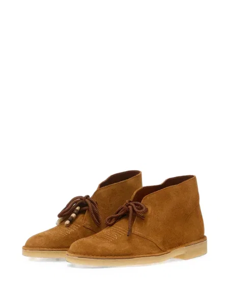 Púštne členkové topánky Clarks Originals hnedá