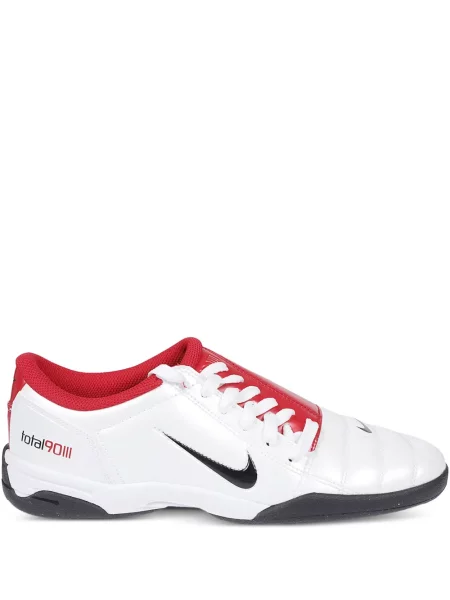 Steppelt sneaker Nike Vomero fekete