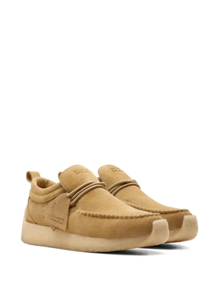 Nėriniuotos loaferiai Clarks Originals su raišteliais