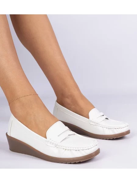 Pantofi loafer D/ceo cu pană alb