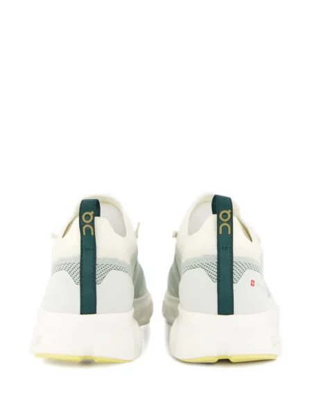 Sneakerși On tricotate alb