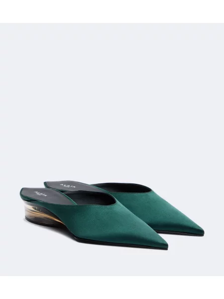 Papuci tip mules Alaïa din satin cu pană verde