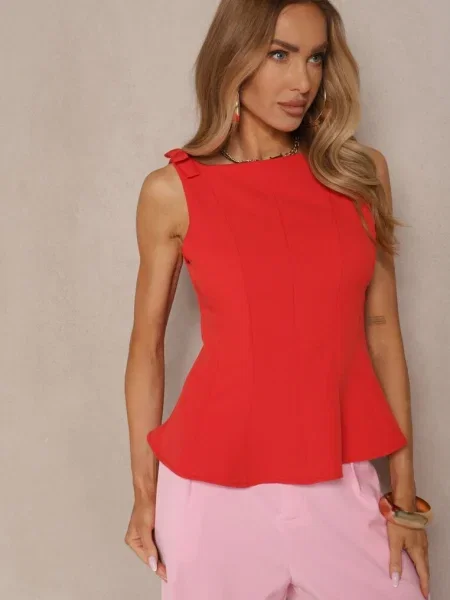 Bluzka Bez Rękawów z Ozdobnymi Kokardkami na Ramionach i Baskinką Linirea czerwona