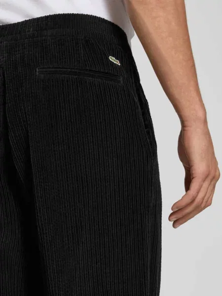 Koszula ze sztruksu o kroju regular fit z naszywką z logo Lacoste czarna